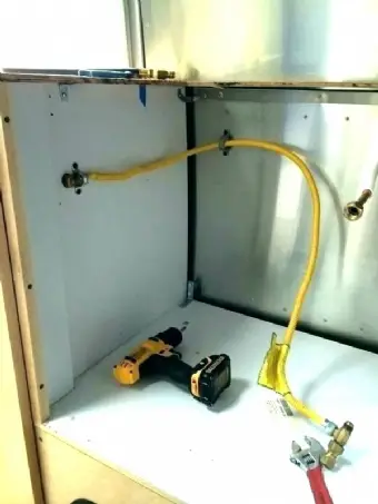 Ümraniye Dumlupınar Doğalgaz Ocak Fleksi Montajı Ocak Fırın Hortumu Montajı Ocak Gaz Bağlama